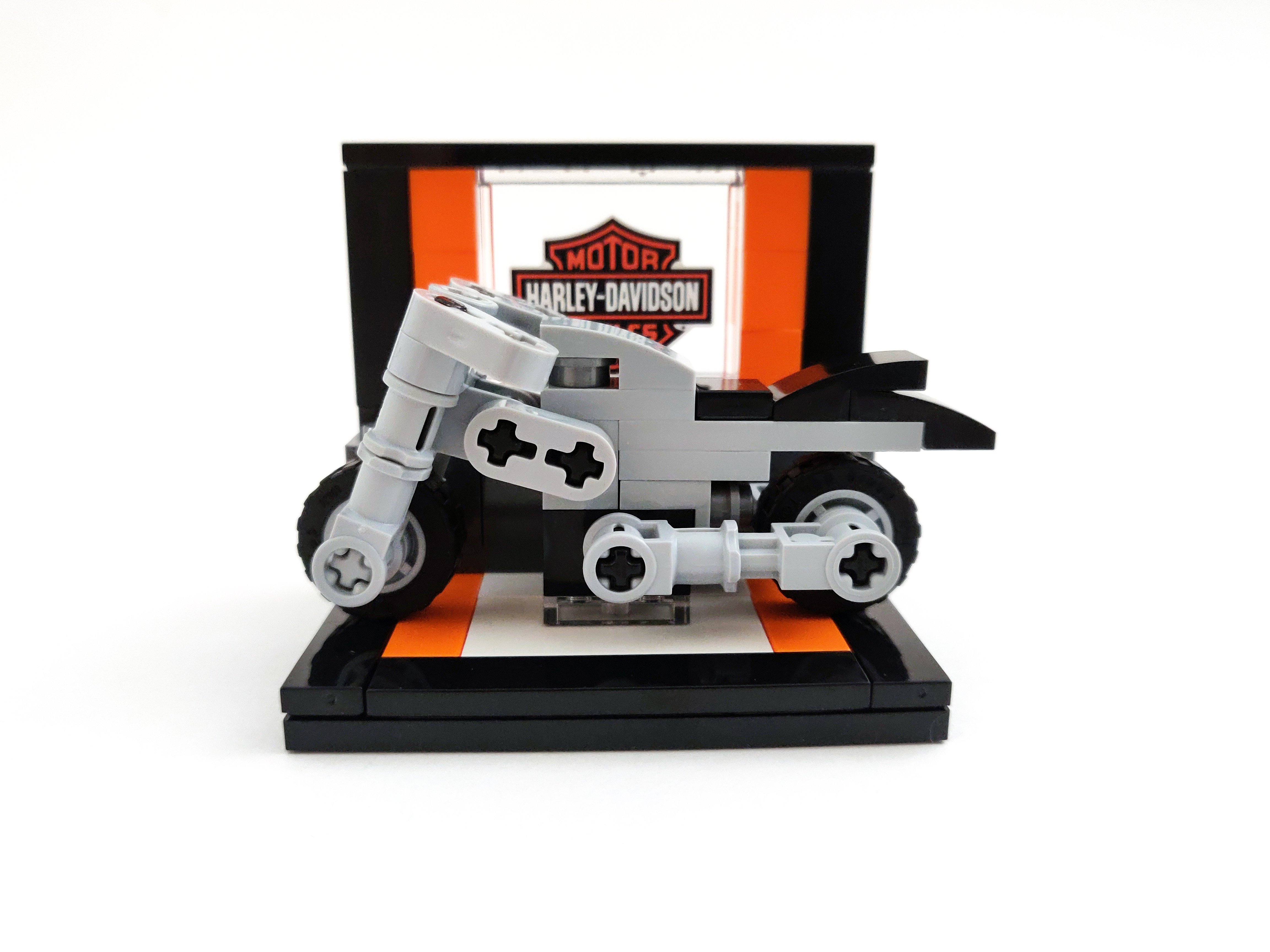 LEGO Mini Harley-Davidson Motorcycle Building Instructions - The