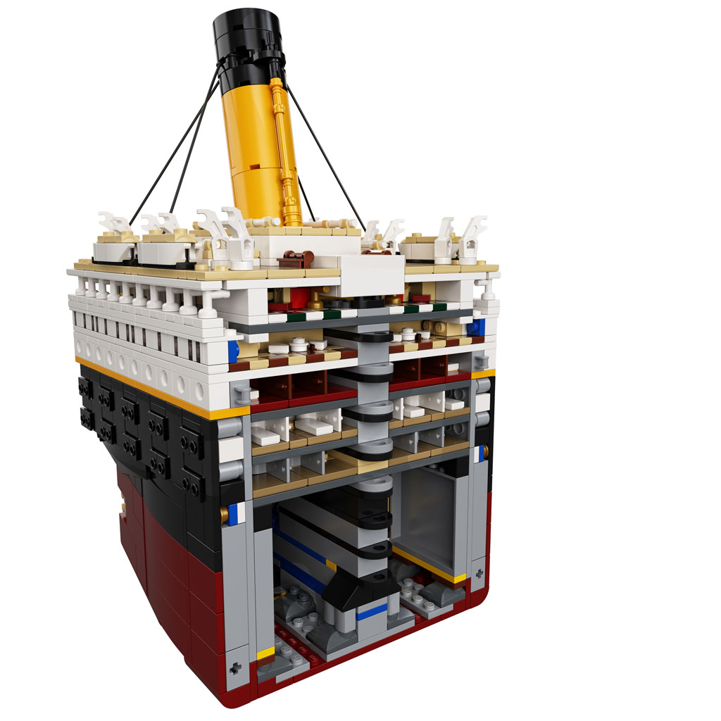 Lego titanic