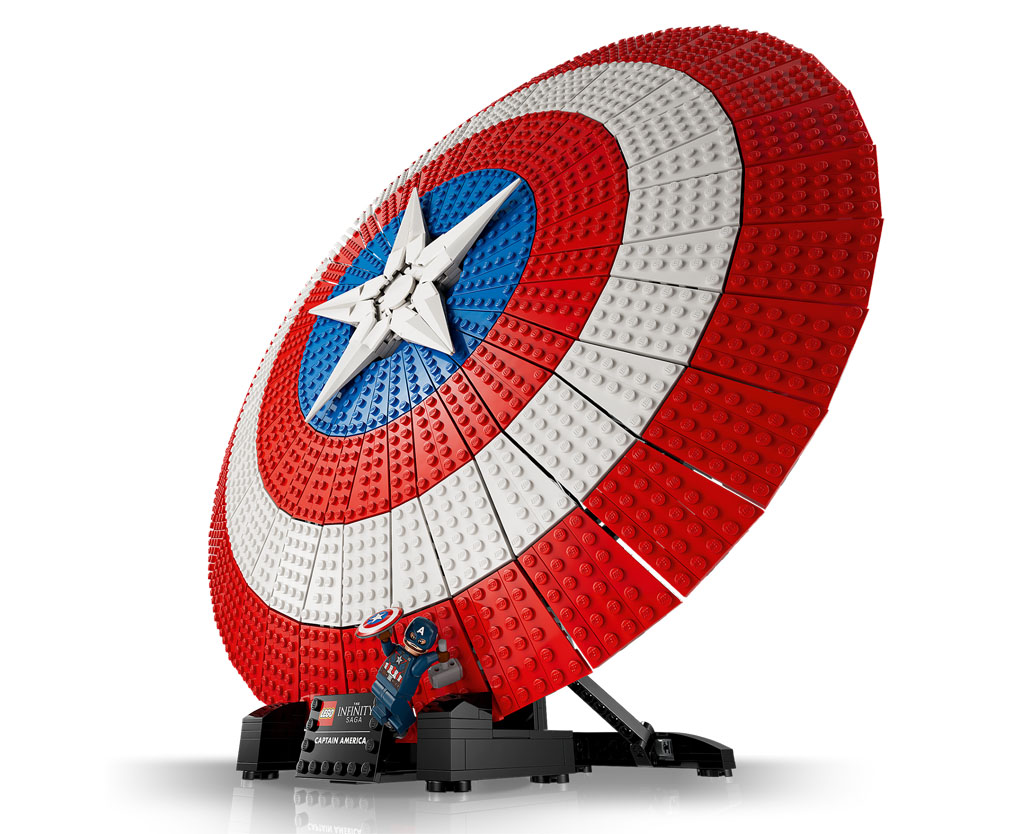 LEGO DC Universe Super Heroes Captain America with Shield (2014)