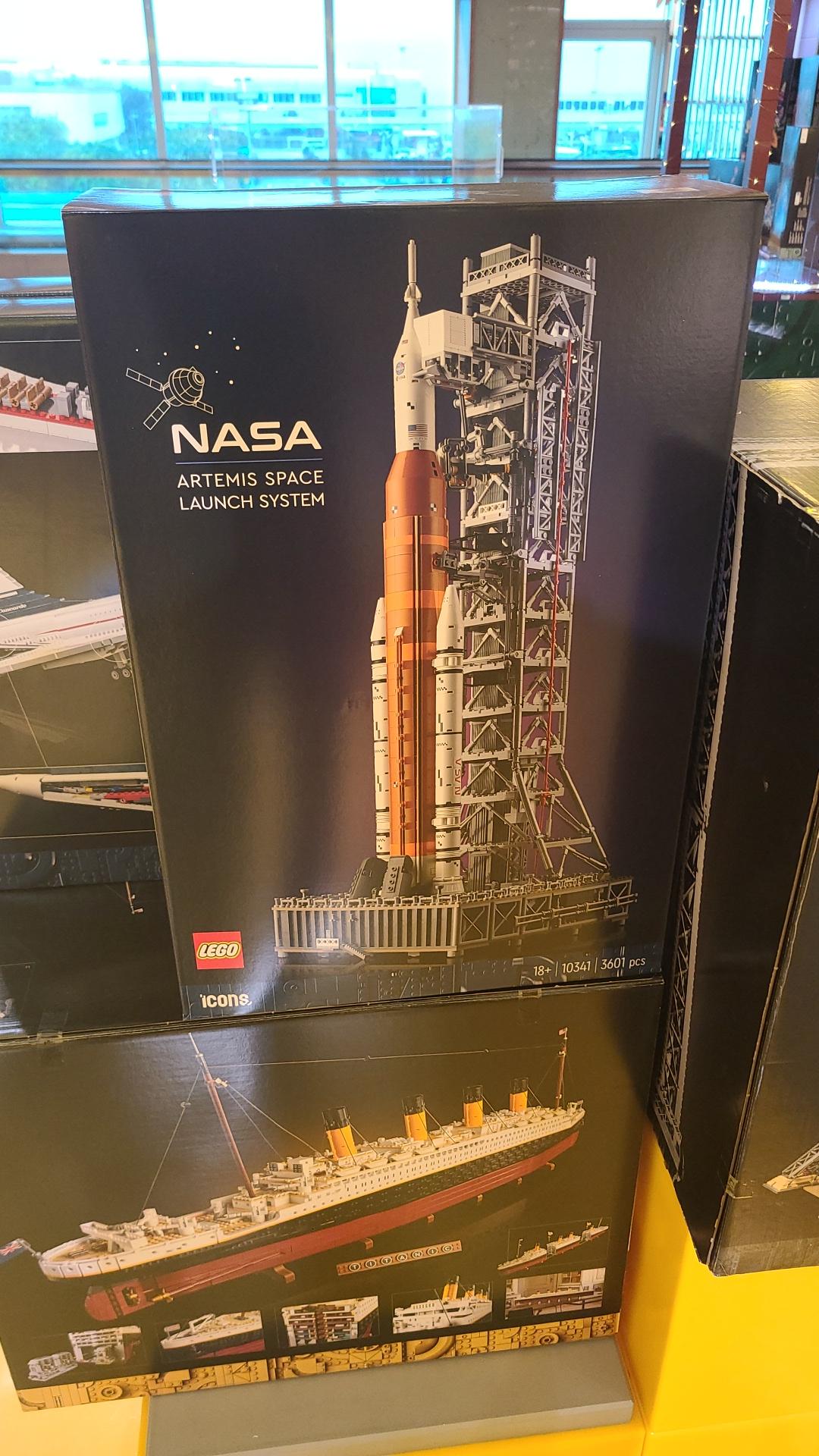 LEGO Icons NASA Artemis Space Launch System 10341 Teaser